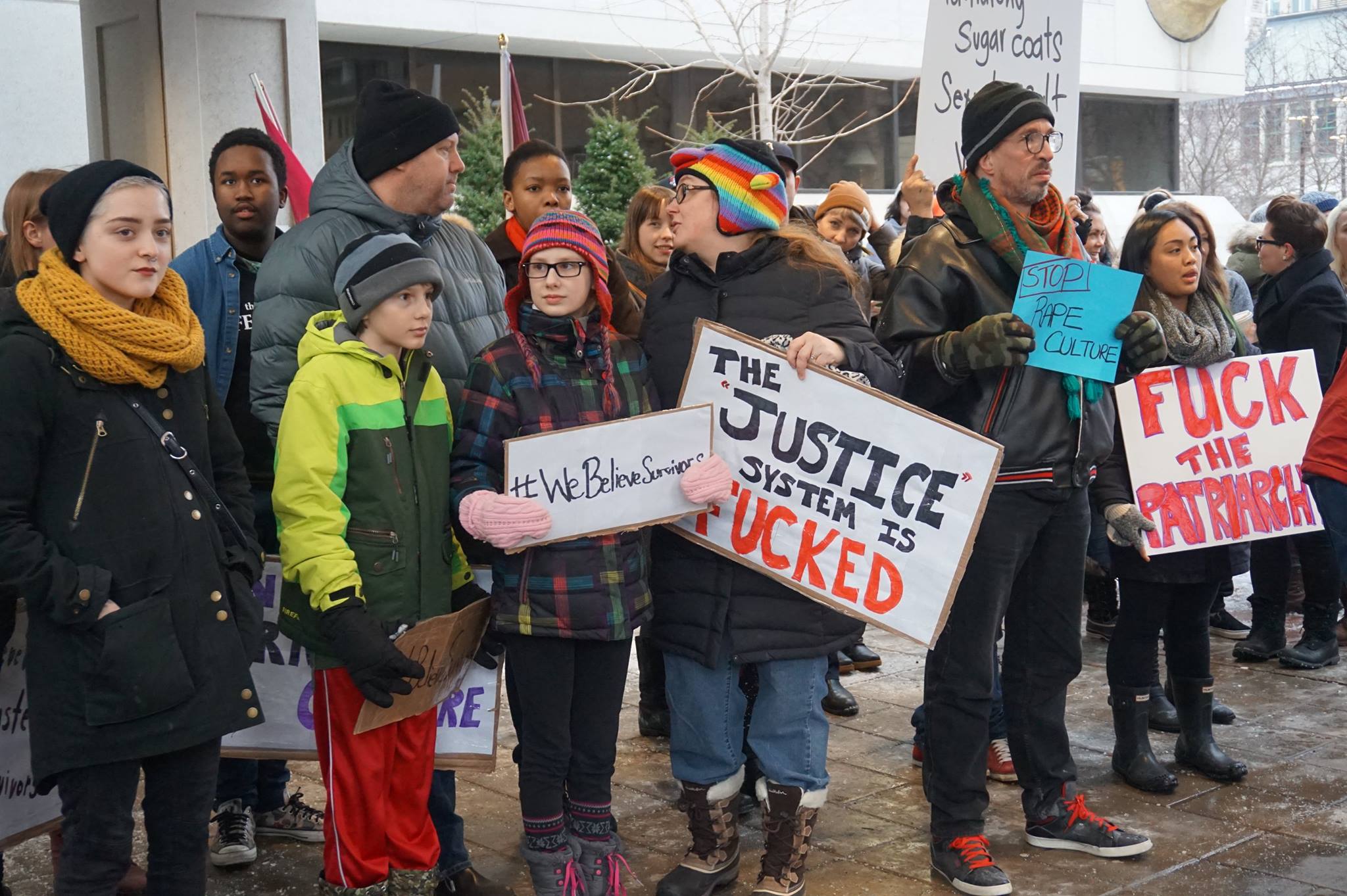 Rally at the Ottawa courthouse. Photo credit: Andrea Boles.